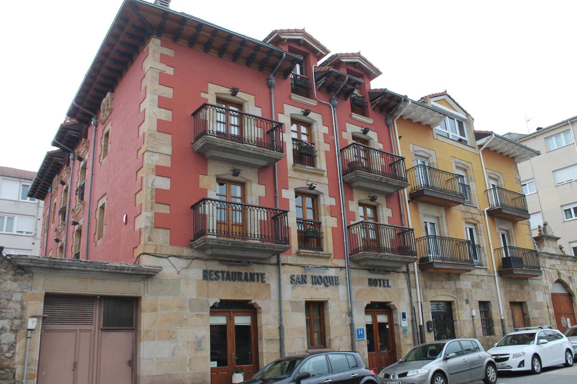 Hotel San Roque Reinosa Exteriör bild