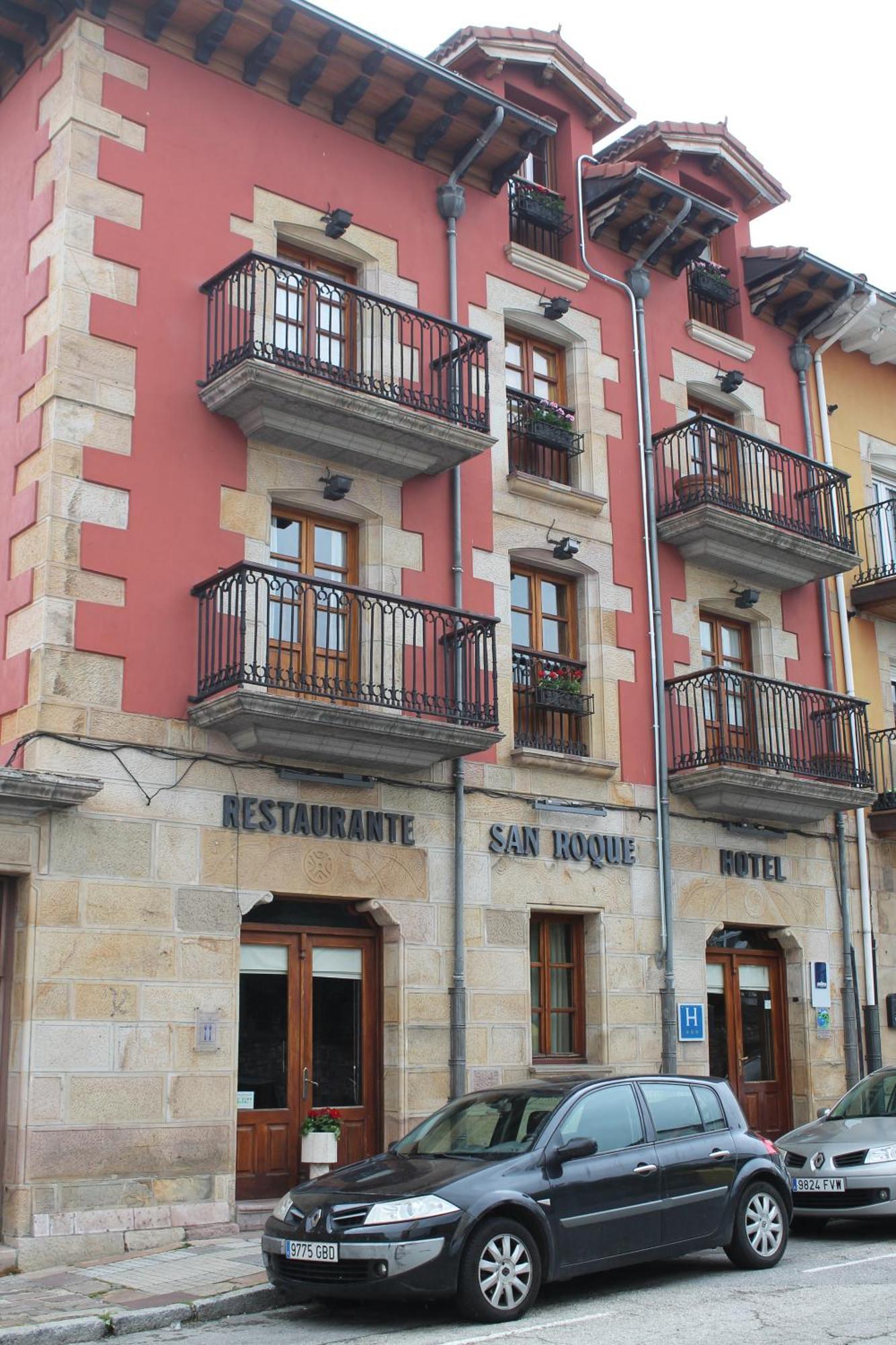 Hotel San Roque Reinosa Exteriör bild