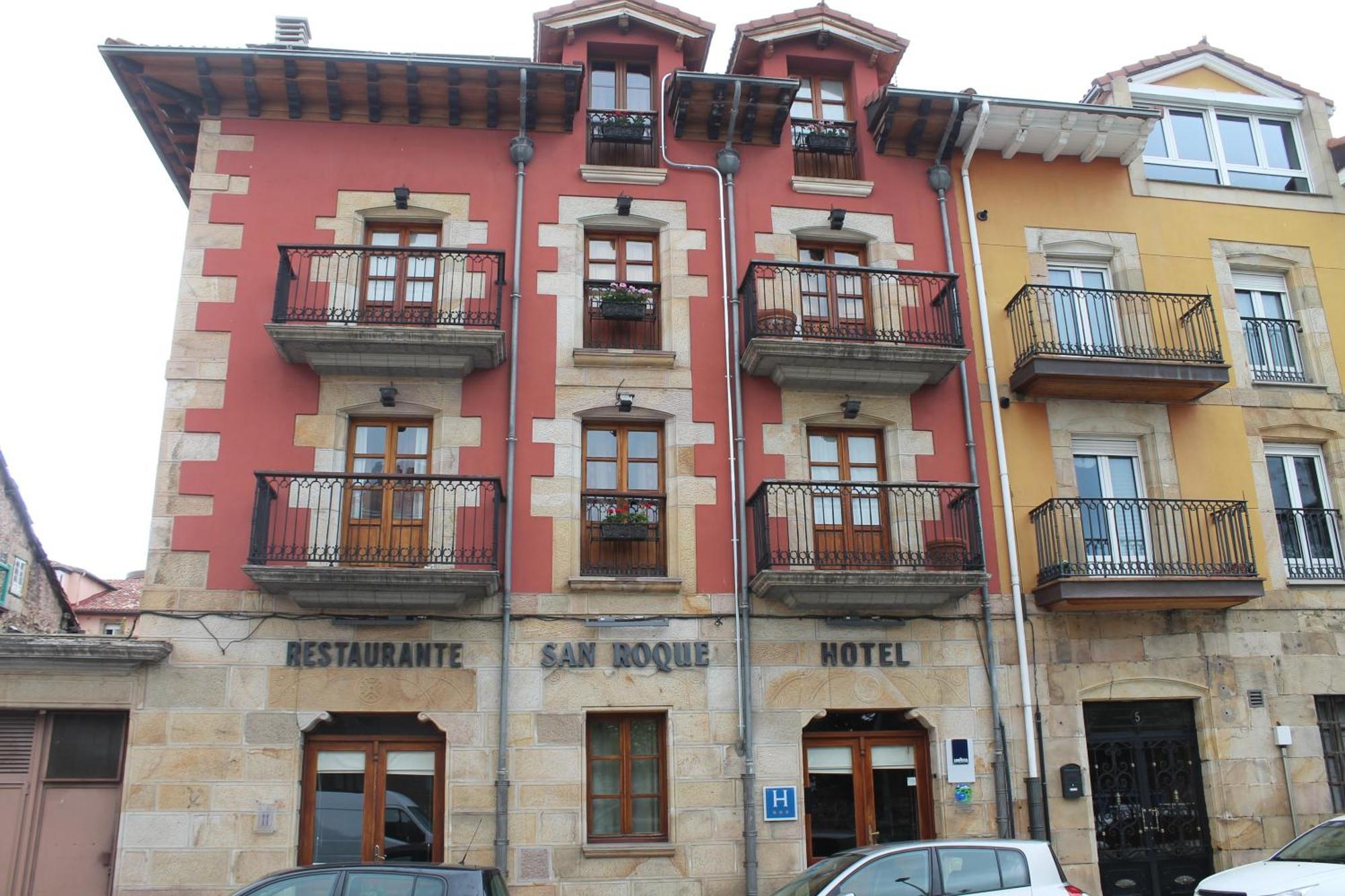 Hotel San Roque Reinosa Exteriör bild